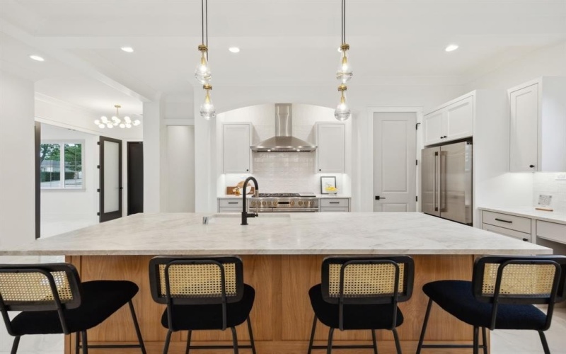 6631 Tyree Street, Dallas, TX 75209, 6 Bedrooms Bedrooms, ,5 BathroomsBathrooms,Residential,For Sale,6631 Tyree Street,20911390
