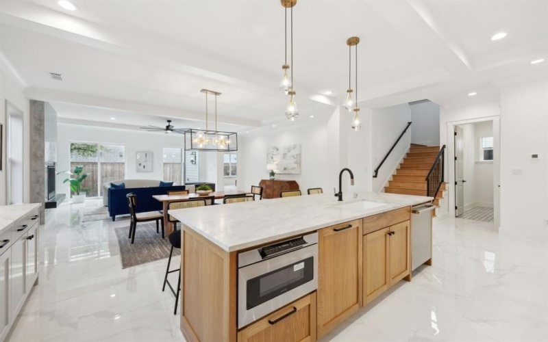 6631 Tyree Street, Dallas, TX 75209, 6 Bedrooms Bedrooms, ,5 BathroomsBathrooms,Residential,For Sale,6631 Tyree Street,20911390