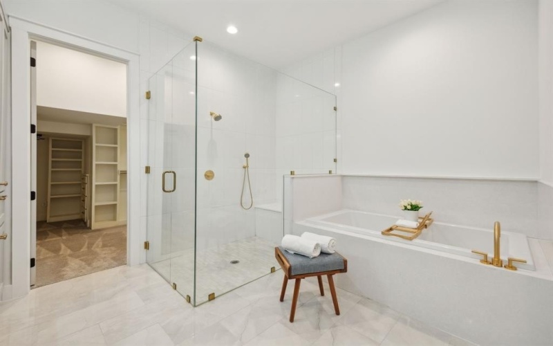 6631 Tyree Street, Dallas, TX 75209, 6 Bedrooms Bedrooms, ,5 BathroomsBathrooms,Residential,For Sale,6631 Tyree Street,20911390