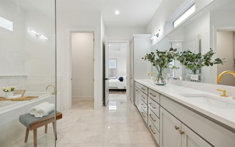 6631 Tyree Street, Dallas, TX 75209, 6 Bedrooms Bedrooms, ,5 BathroomsBathrooms,Residential,For Sale,6631 Tyree Street,20911390