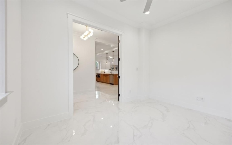 6631 Tyree Street, Dallas, TX 75209, 6 Bedrooms Bedrooms, ,5 BathroomsBathrooms,Residential,For Sale,6631 Tyree Street,20911390