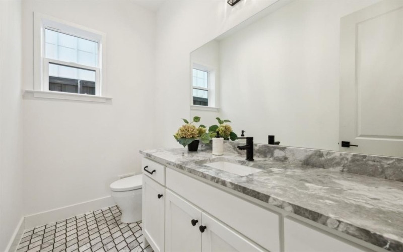 6631 Tyree Street, Dallas, TX 75209, 6 Bedrooms Bedrooms, ,5 BathroomsBathrooms,Residential,For Sale,6631 Tyree Street,20911390