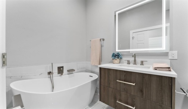 111 Merritt #107, Fort Worth, TX 76114, 2 Bedrooms Bedrooms, ,2 BathroomsBathrooms,Residential,For Sale,111 Merritt,20909481