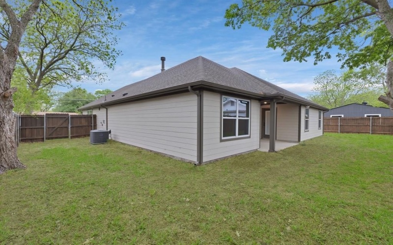 504 Pendleton Street, Farmersville, TX 75442, 3 Bedrooms Bedrooms, ,2 BathroomsBathrooms,Residential,For Sale,504 Pendleton Street,20909519