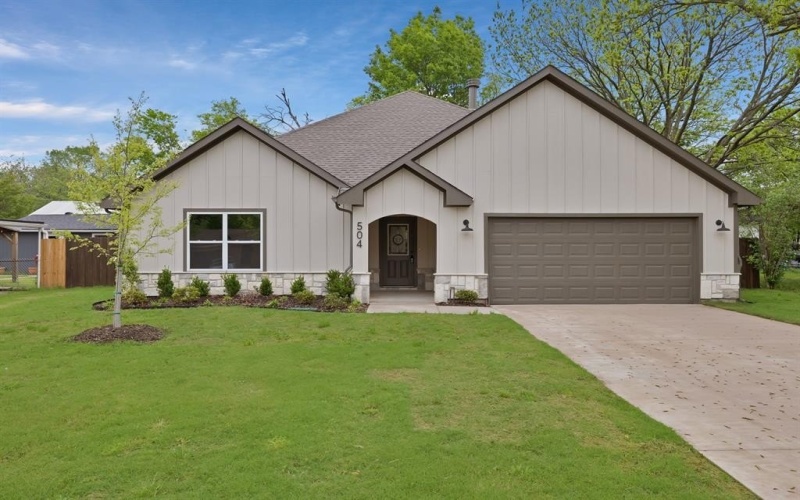 504 Pendleton Street, Farmersville, TX 75442, 3 Bedrooms Bedrooms, ,2 BathroomsBathrooms,Residential,For Sale,504 Pendleton Street,20909519