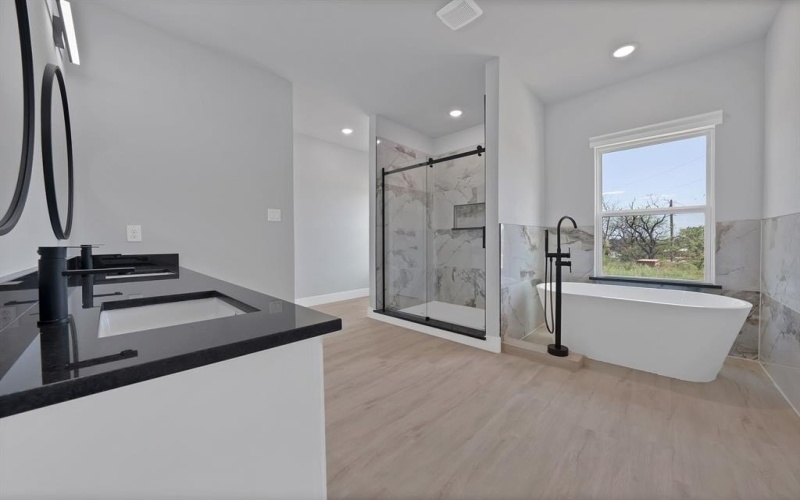 120 Blackfoot, Bridgeport, TX 76426, 3 Bedrooms Bedrooms, ,2 BathroomsBathrooms,Residential,For Sale,120 Blackfoot,20909601
