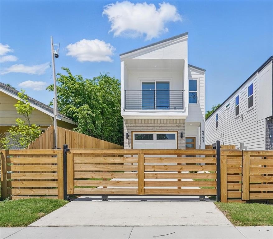 2721 Peabody Avenue, Dallas, TX 75215, 3 Bedrooms Bedrooms, ,2 BathroomsBathrooms,Residential,For Sale,2721 Peabody Avenue,20911815