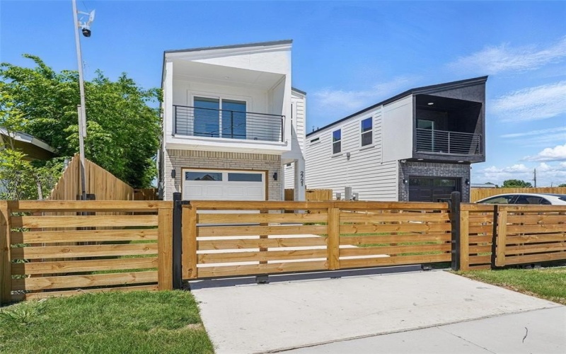 2721 Peabody Avenue, Dallas, TX 75215, 3 Bedrooms Bedrooms, ,2 BathroomsBathrooms,Residential,For Sale,2721 Peabody Avenue,20911815