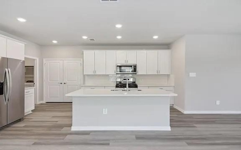 810 Hemingway Lane, McKinney, TX 75069, 4 Bedrooms Bedrooms, ,2 BathroomsBathrooms,Residential Lease,For Rent,810 Hemingway Lane,20911829