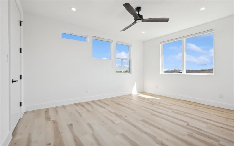 2433 Vagas Street, Dallas, TX 75219, 3 Habitaciones Habitaciones , ,3 BañosBaños,Residential,En Venta,2433 Vagas Street,20909959