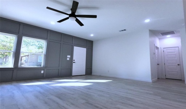 271 11th Street, Paris, TX 75460, 3 Bedrooms Bedrooms, ,2 BathroomsBathrooms,Residential,For Sale,271 11th Street,20912015