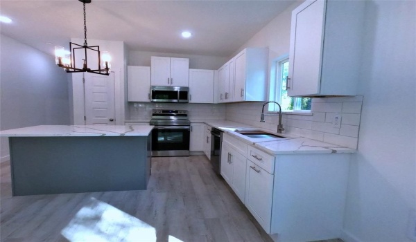 271 11th Street, Paris, TX 75460, 3 Bedrooms Bedrooms, ,2 BathroomsBathrooms,Residential,For Sale,271 11th Street,20912015