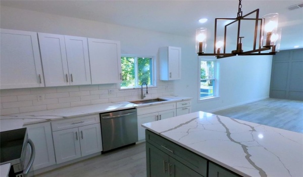 271 11th Street, Paris, TX 75460, 3 Bedrooms Bedrooms, ,2 BathroomsBathrooms,Residential,For Sale,271 11th Street,20912015
