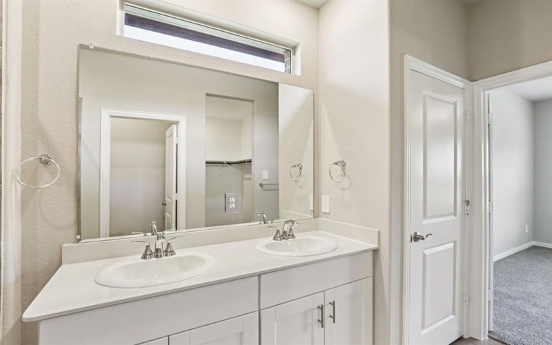 921 Dayflower Court, Lavon, TX 75166, 3 Bedrooms Bedrooms, ,2 BathroomsBathrooms,Residential,For Sale,921 Dayflower Court,20910019