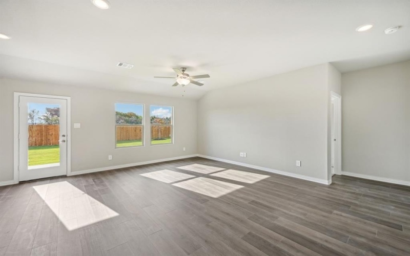 2316 Lone Star Lane, Seagoville, TX 75159, 3 Bedrooms Bedrooms, ,2 BathroomsBathrooms,Residential,For Sale,2316 Lone Star Lane,20910034