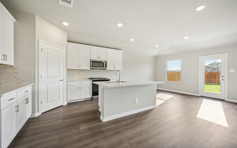 2316 Lone Star Lane, Seagoville, TX 75159, 3 Bedrooms Bedrooms, ,2 BathroomsBathrooms,Residential,For Sale,2316 Lone Star Lane,20910034