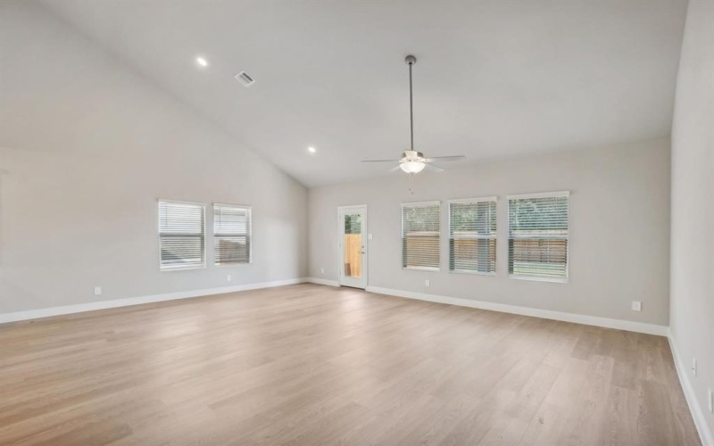 2314 Lone Star Lane, Seagoville, TX 75159, 5 Bedrooms Bedrooms, ,3 BathroomsBathrooms,Residential,For Sale,2314 Lone Star Lane,20910042