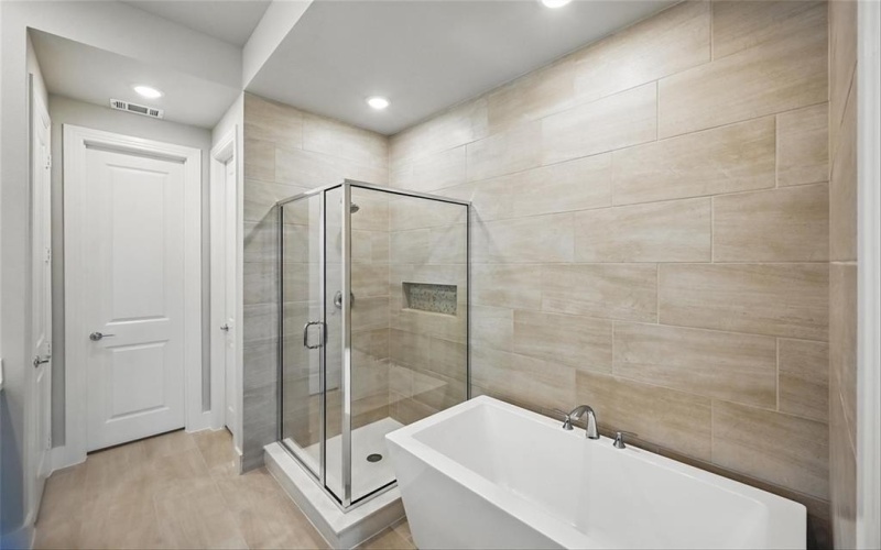 701 Purple Dome Drive, Fort Worth, TX 76247, 4 Bedrooms Bedrooms, ,5 BathroomsBathrooms,Residential,For Sale,701 Purple Dome Drive,20912137