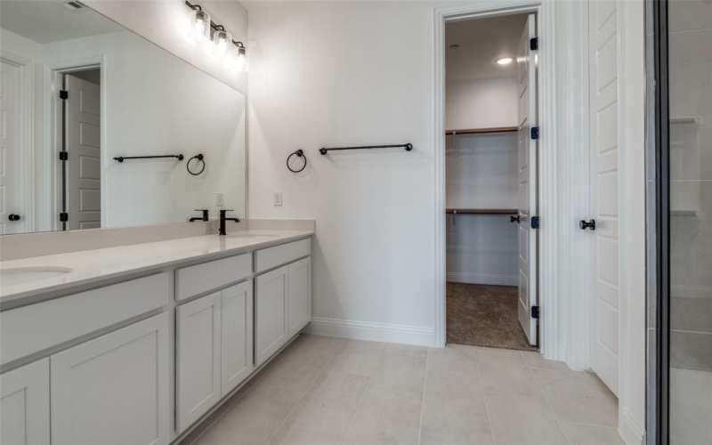6236 Fortuna Lane, McKinney, TX 75070, 4 Bedrooms Bedrooms, ,5 BathroomsBathrooms,Residential,For Sale,6236 Fortuna Lane,20912141