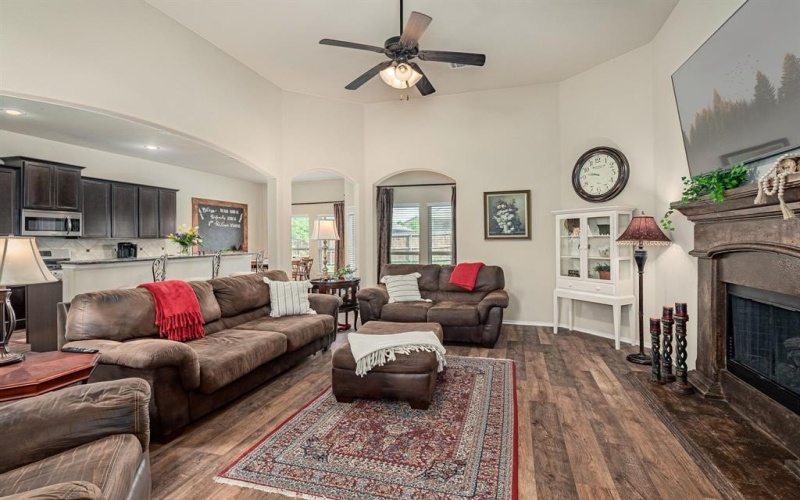 1444 Brewer Lane, Celina, TX 75009, 5 Bedrooms Bedrooms, ,3 BathroomsBathrooms,Residential,For Sale,1444 Brewer Lane,20912357