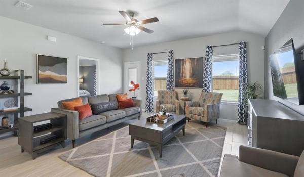 353 LUBBOCK Drive, Azle, TX 76020, 4 Bedrooms Bedrooms, ,2 BathroomsBathrooms,Residential,For Sale,353 LUBBOCK Drive,20910241