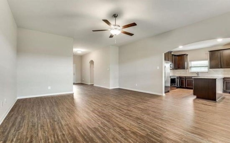 1001 Tumbleweed Trail, Crowley, TX 76036, 3 Bedrooms Bedrooms, ,2 BathroomsBathrooms,Residential Lease,For Rent,1001 Tumbleweed Trail,20912451
