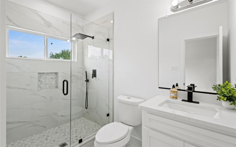 2827 Grafton Avenue, Dallas, TX 75211, 4 Habitaciones Habitaciones , ,3 BañosBaños,Residential,En Venta,2827 Grafton Avenue,20914801