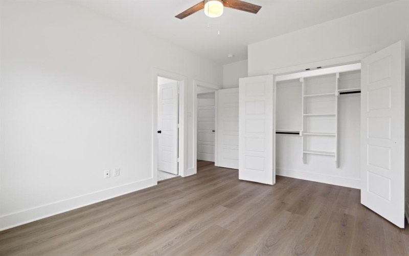 2827 Grafton Avenue, Dallas, TX 75211, 4 Habitaciones Habitaciones , ,3 BañosBaños,Residential,En Venta,2827 Grafton Avenue,20914801