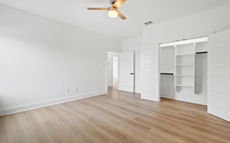 2827 Grafton Avenue, Dallas, TX 75211, 4 Habitaciones Habitaciones , ,3 BañosBaños,Residential,En Venta,2827 Grafton Avenue,20914801