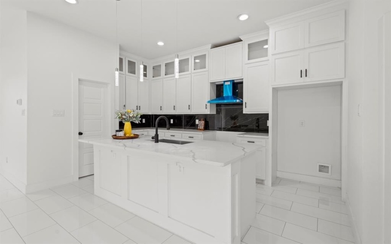 2827 Grafton Avenue, Dallas, TX 75211, 4 Habitaciones Habitaciones , ,3 BañosBaños,Residential,En Venta,2827 Grafton Avenue,20914801