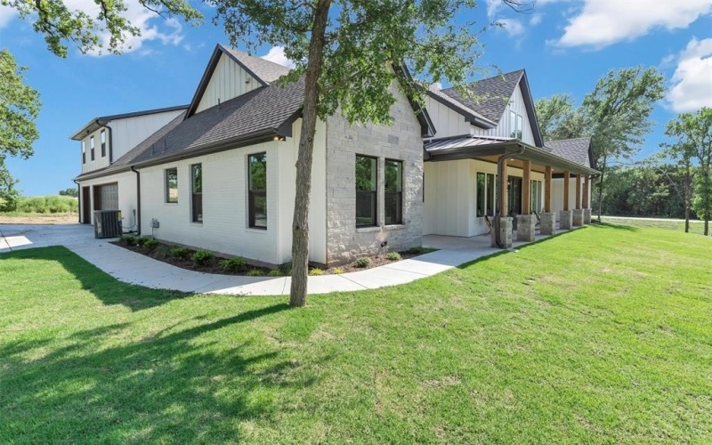 9001 Emma Court, Granbury, TX 76049, 4 Habitaciones Habitaciones , ,5 BañosBaños,Residential,En Venta,9001 Emma Court,20914858