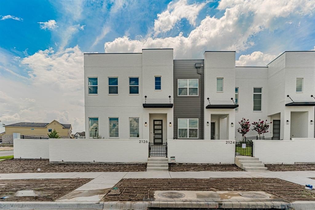 2150 Village Walk Place, Aledo, TX 76008, 3 Bedrooms Bedrooms, ,2 BathroomsBathrooms,Residential,For Sale,2150 Village Walk Place,20915010