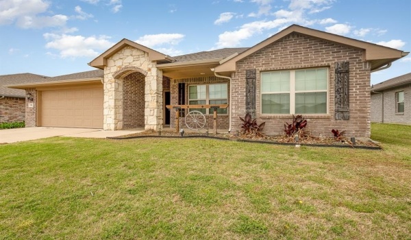 146 Willowbend Loop, Mabank, TX 75156, 4 Bedrooms Bedrooms, ,2 BathroomsBathrooms,Residential,For Sale,146 Willowbend Loop,20912779