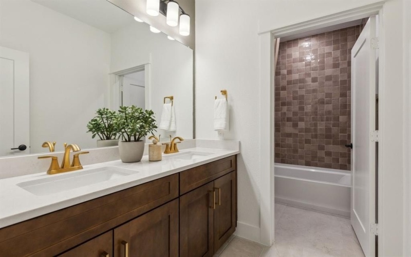 317 Brookhurst Road, Little Elm, TX 76227, 5 Bedrooms Bedrooms, ,5 BathroomsBathrooms,Residential,For Sale,317 Brookhurst Road,20915030