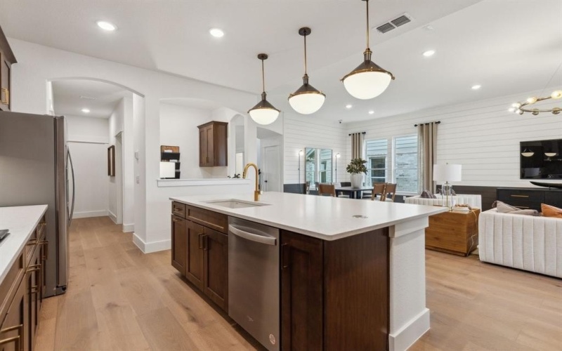 317 Brookhurst Road, Little Elm, TX 76227, 5 Bedrooms Bedrooms, ,5 BathroomsBathrooms,Residential,For Sale,317 Brookhurst Road,20915030