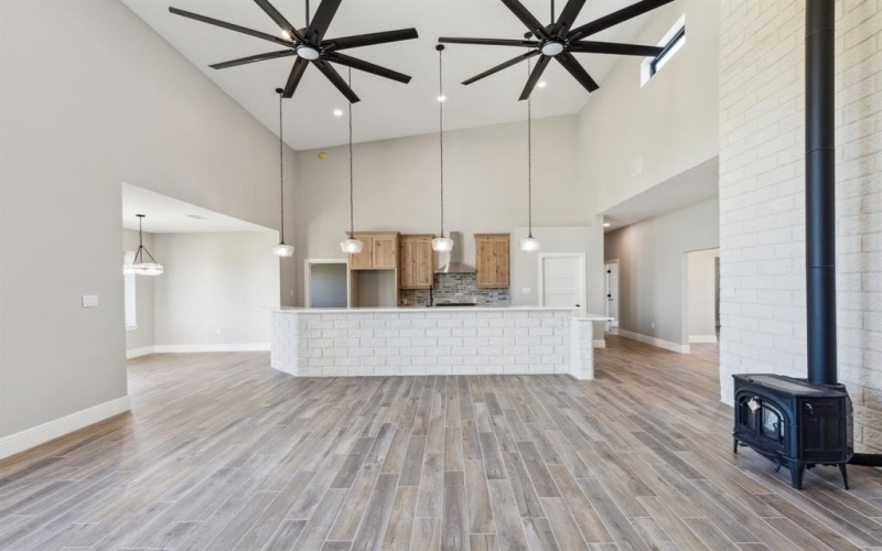 700 Brown Road, Palo Pinto, TX 76484, 5 Bedrooms Bedrooms, ,3 BathroomsBathrooms,Residential,For Sale,700 Brown Road,20912839