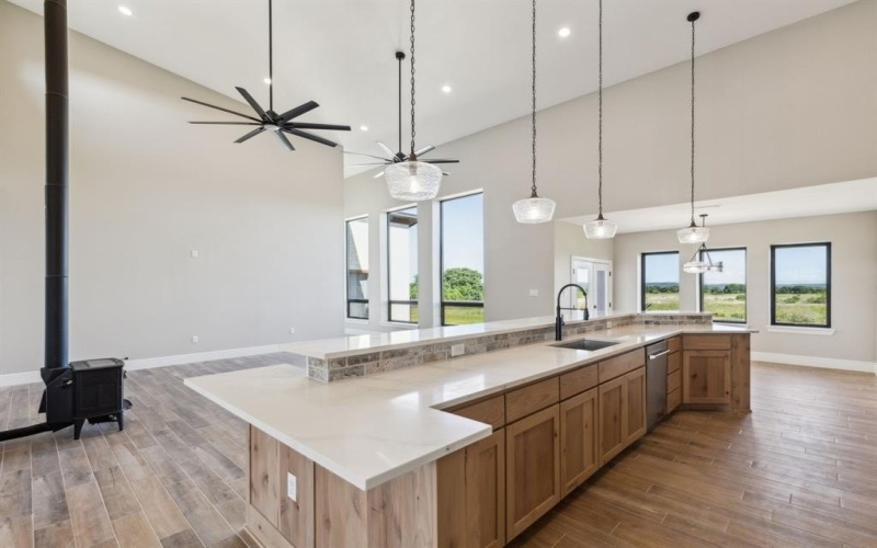 700 Brown Road, Palo Pinto, TX 76484, 5 Bedrooms Bedrooms, ,3 BathroomsBathrooms,Residential,For Sale,700 Brown Road,20912839