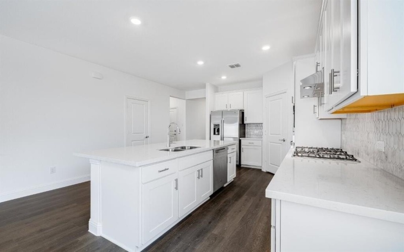 1224 La Bamba Drive, Fort Worth, TX 76052, 5 Bedrooms Bedrooms, ,3 BathroomsBathrooms,Residential,For Sale,1224 La Bamba Drive,20915135