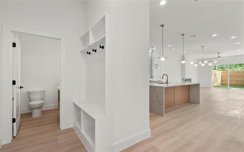 1910 Duluth Street, Dallas, TX 75212, 3 Habitaciones Habitaciones , ,2 BañosBaños,Residential,En Venta,1910 Duluth Street,20915307