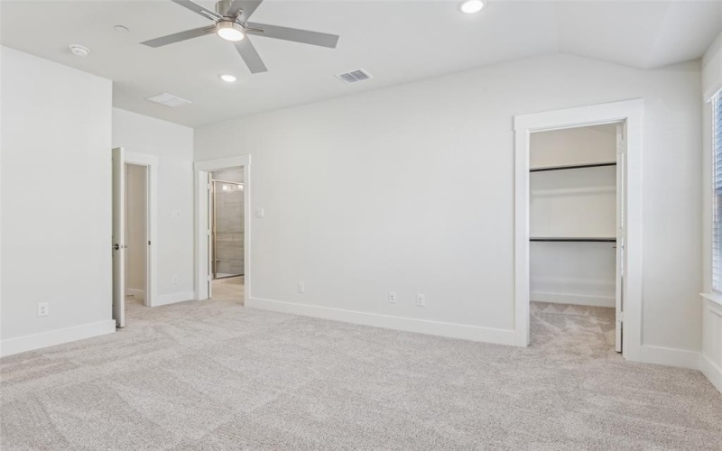 32 Raven Way, Farmers Branch, TX 75234, 2 Bedrooms Bedrooms, ,2 BathroomsBathrooms,Residential Lease,For Rent,32 Raven Way,20915460