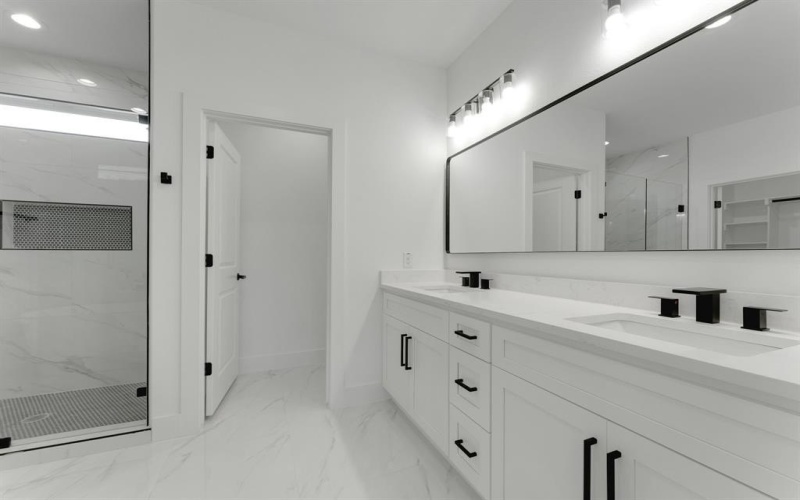 2327 Lawrence Street, Dallas, TX 75215, 4 Habitaciones Habitaciones , ,3 BañosBaños,Residential,En Venta,2327 Lawrence Street,20913024