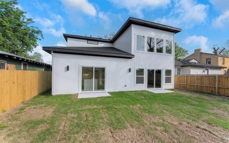 2327 Lawrence Street, Dallas, TX 75215, 4 Habitaciones Habitaciones , ,3 BañosBaños,Residential,En Venta,2327 Lawrence Street,20913024