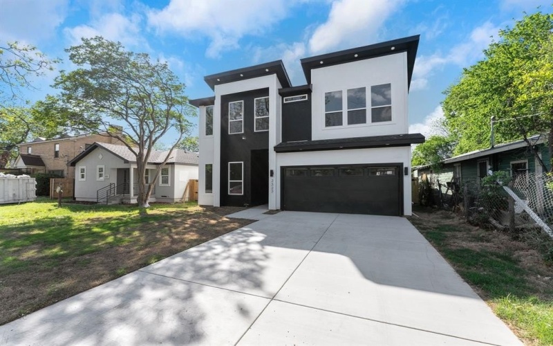 2327 Lawrence Street, Dallas, TX 75215, 4 Habitaciones Habitaciones , ,3 BañosBaños,Residential,En Venta,2327 Lawrence Street,20913024