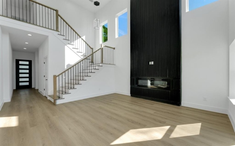 2327 Lawrence Street, Dallas, TX 75215, 4 Habitaciones Habitaciones , ,3 BañosBaños,Residential,En Venta,2327 Lawrence Street,20913024