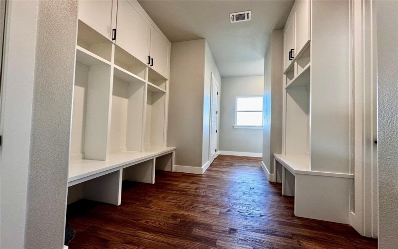 12301 Bella Sera Drive, Fort Worth, TX 76126, 5 Bedrooms Bedrooms, ,6 BathroomsBathrooms,Residential,For Sale,12301 Bella Sera Drive,20915557