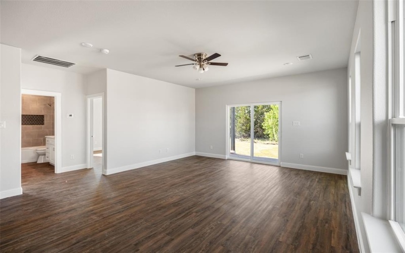 2215 Meteor Trail, Granbury, TX 76048, 3 Bedrooms Bedrooms, ,2 BathroomsBathrooms,Residential,For Sale,2215 Meteor Trail,20913081
