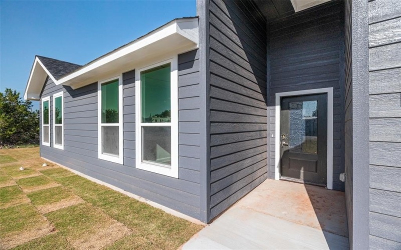 2215 Meteor Trail, Granbury, TX 76048, 3 Bedrooms Bedrooms, ,2 BathroomsBathrooms,Residential,For Sale,2215 Meteor Trail,20913081