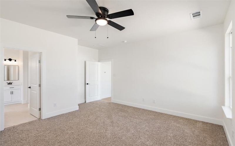 2514 College Street, Greenville, TX 75401, 3 Habitaciones Habitaciones , ,2 BañosBaños,Residential,En Venta,2514 College Street,20913443