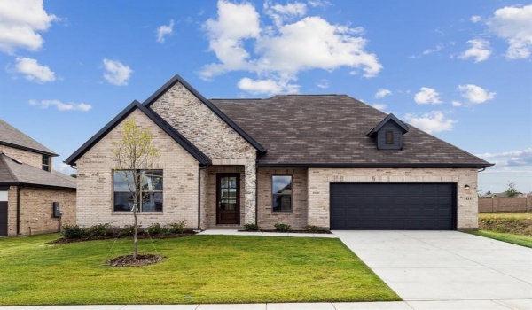 605 Bonnie Rose Lane, Van Alstyne, TX 75495, 3 Bedrooms Bedrooms, ,2 BathroomsBathrooms,Residential,For Sale,605 Bonnie Rose Lane,20913568
