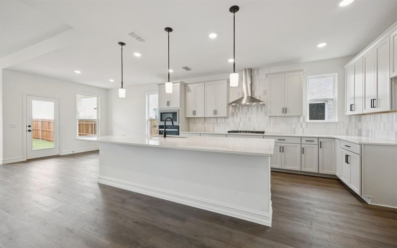3505 Aberavon Street, McKinney, TX 75071, 5 Bedrooms Bedrooms, ,5 BathroomsBathrooms,Residential,For Sale,3505 Aberavon Street,20913628